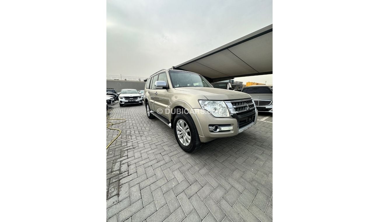 ميتسوبيشي باجيرو GLS Highline 3.8L (189 HP)