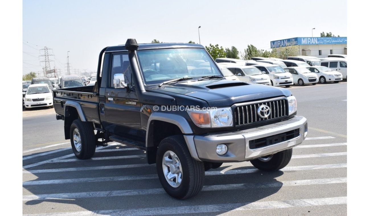 Toyota Land Cruiser Pick Up