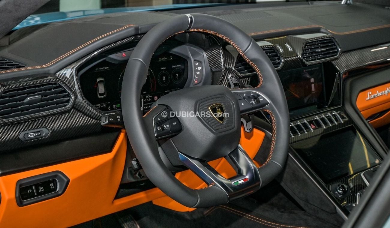 لامبورغيني اوروس Lamborghini Urus S | Carbon Interior | Fully Loaded with Rear Screens | 2024 Brand New