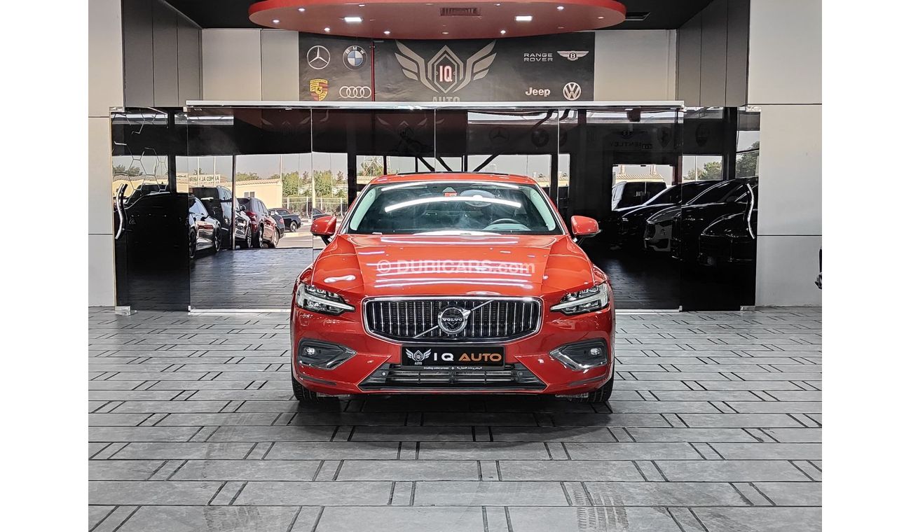 Volvo S60 T4 Inscription 2.0L AED 1,300 P.M | 2020 VOLVO S60 T4 | UNDER WARRANTY | ORIGINAL PAINT | FULL PANOR