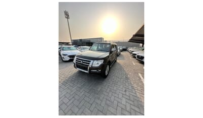 Mitsubishi Pajero GLS Highline خليجي خاليه من الحوادث