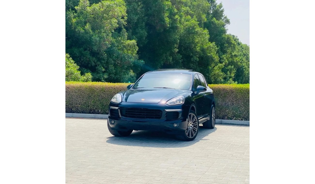 Porsche Cayenne Std Good condition car GCC