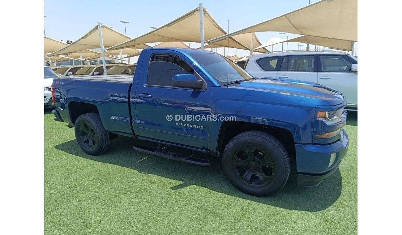 Chevrolet Silverado LT Z71 the car is in excellent condition clean inside and out not painted