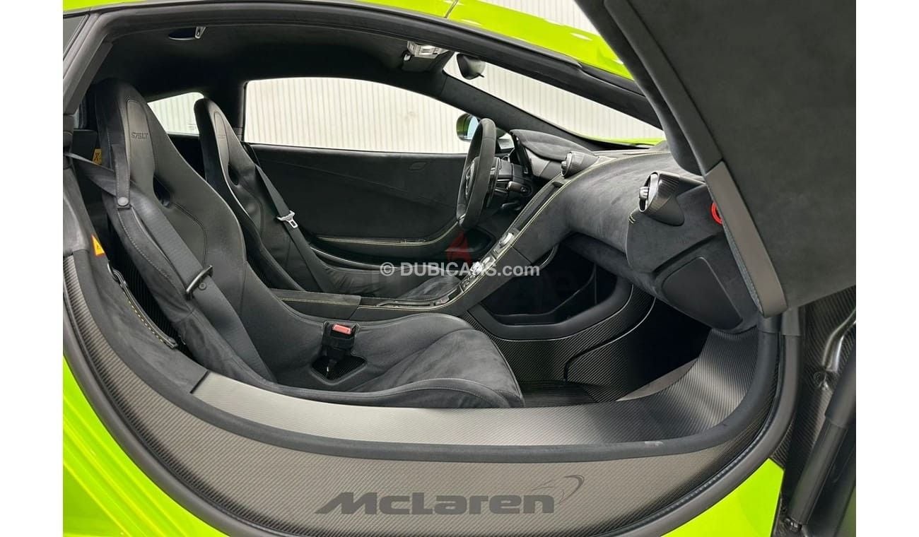 McLaren 675LT 2016 McLaren 675LT, 1 Of 500, Carbon Fiber Package, Just Been Serviced, Very Low Kms, GCC