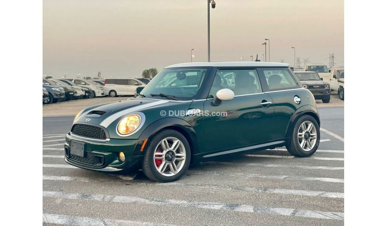 Mini Cooper S 2011 Mini Cooper Hardtop S class 1.6L V4 - 2 doors 4 seats Hatchback German Origin - 159,000 mileage