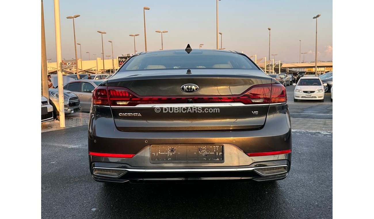 Kia Cadenza Kia Cadenza_Gcc_2021_Excellent_Condition _Full option