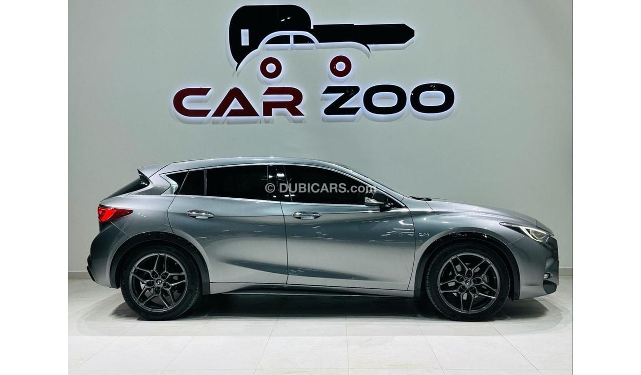 Infiniti Q30 Sport