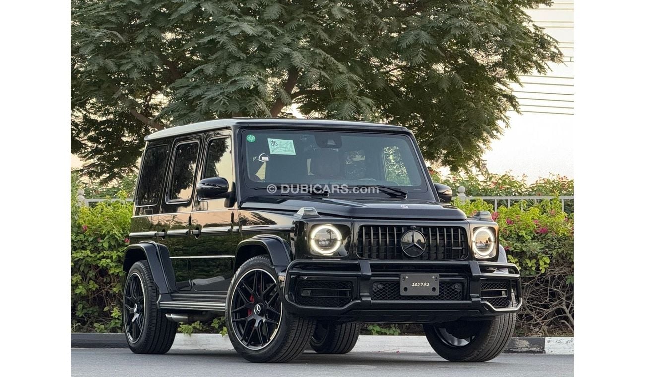 Mercedes-Benz G 63 AMG Double night package with full carbon finer inside