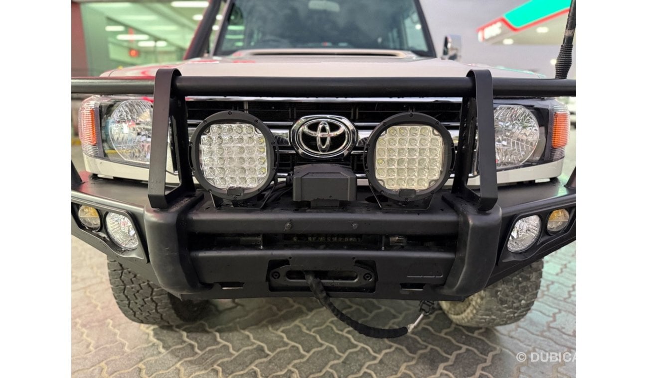 تويوتا لاند كروزر هارد توب Toyota Landcruiser Hardtop 5 Door RHD Diesel engine