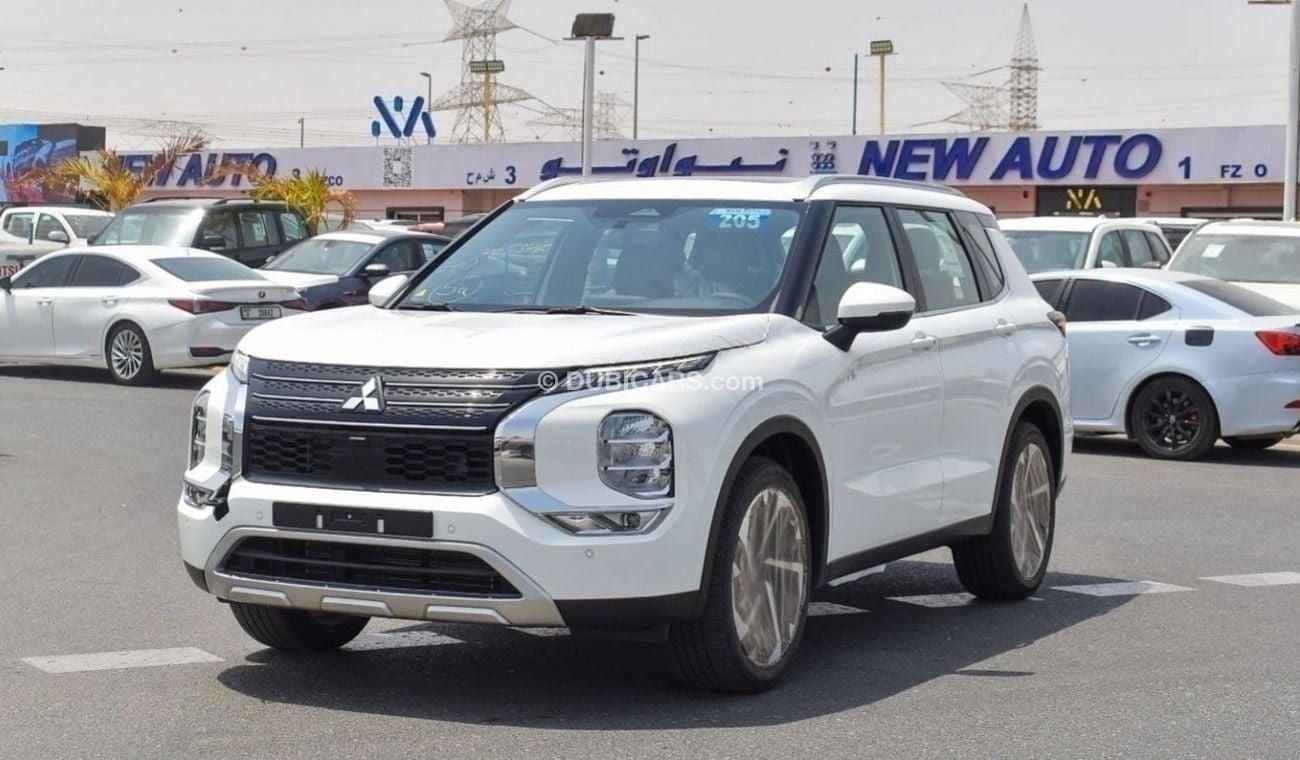 ميتسوبيشي آوتلاندر Brand New Mitsubishi Outlander 2.5L | A/T |White/Black| Petrol | 2023 | For Export Only