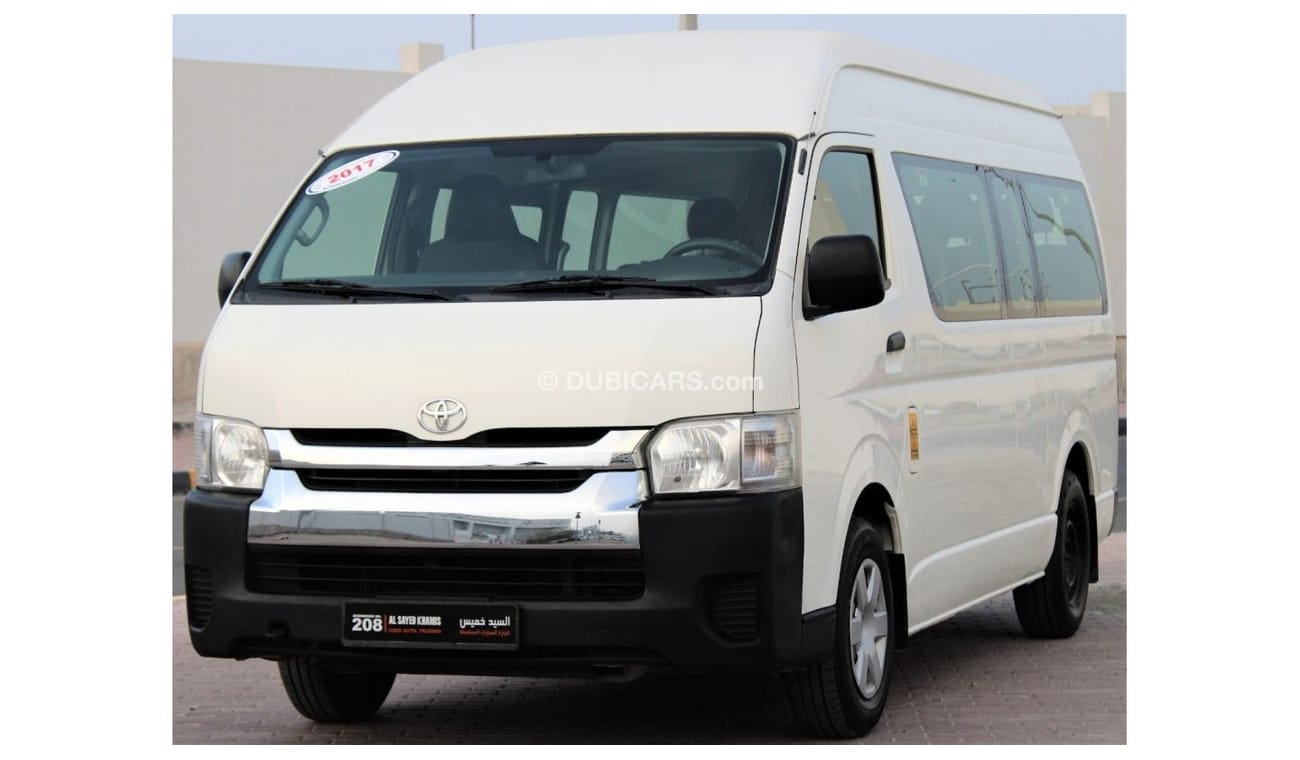 Toyota Hiace Toyota Hiace High Roof 2017 GCC in excellent condition without accidents, very clean from inside and