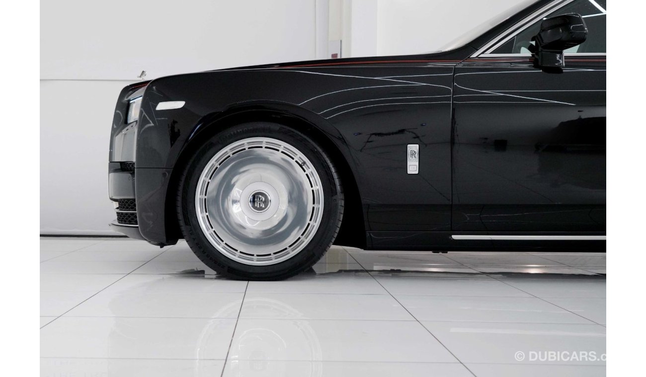 Rolls-Royce Phantom 2024 BRAND NEW ROLLS ROYCE PHANTOM EWB / 22 INCH RIMS / BESPOKE AUDIO / WARRANTY AND SERVICE