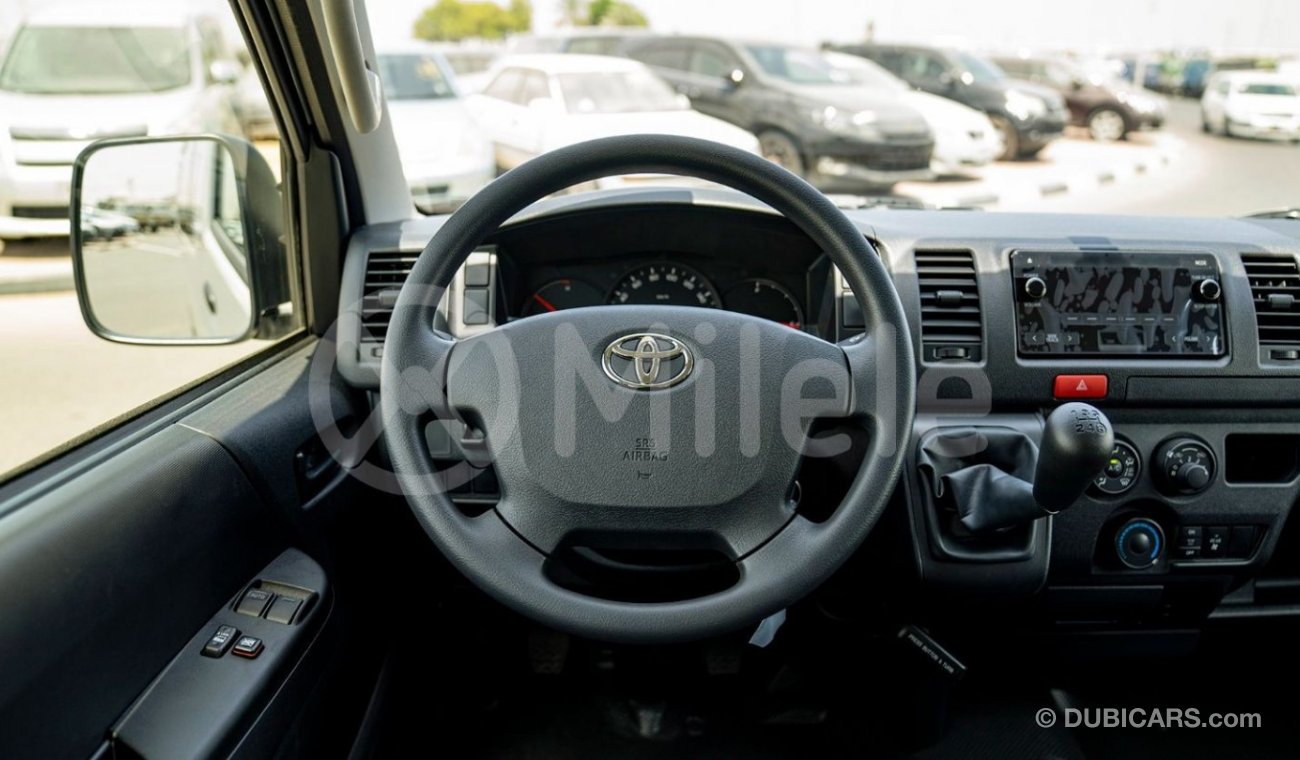 Toyota Hiace STD 2.5L DIESEL 15-SEATER: 15" STEEL RIMS, FABRIC SEATS, A/C, DUAL AIRBAGS