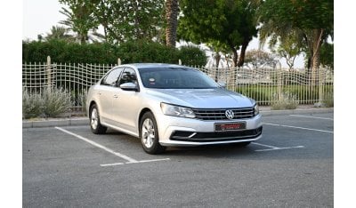 فولكس واجن باسات 0% DP - APPLE CARPLAY - VOLKSWAGEN PASSAT COMFORTLINE - AGENCY SERVICE - LOW MILEAGE - FIRST OWNER