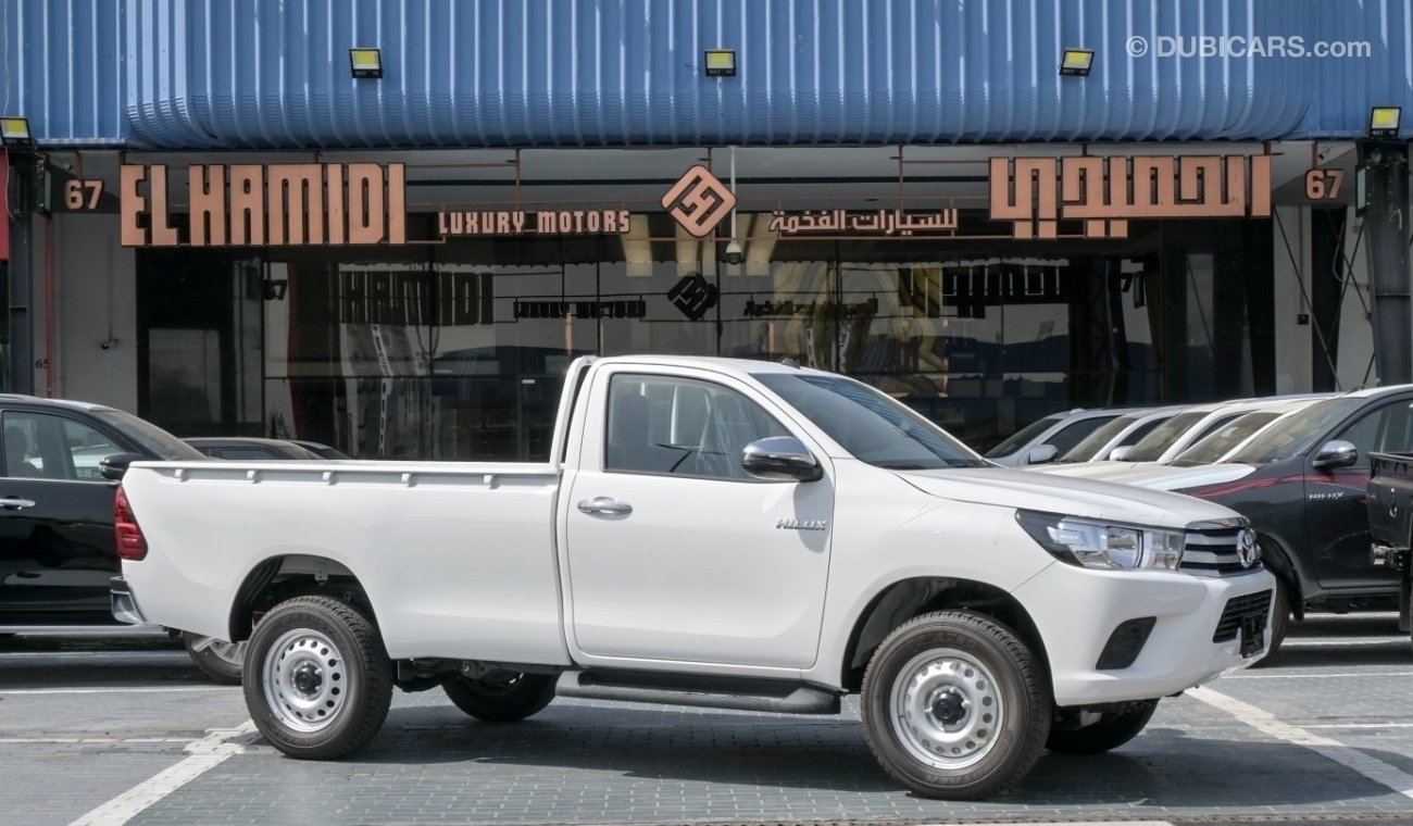 تويوتا هيلوكس GLX 2.4L DEIESEL 4X4 M/T