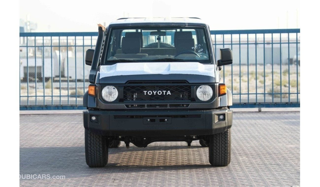 Toyota Land Cruiser Pick Up 2024 Toyota Land Cruiser 4.5 LC79 Double Cab - Grey Mettalic inside Beige | Export Only