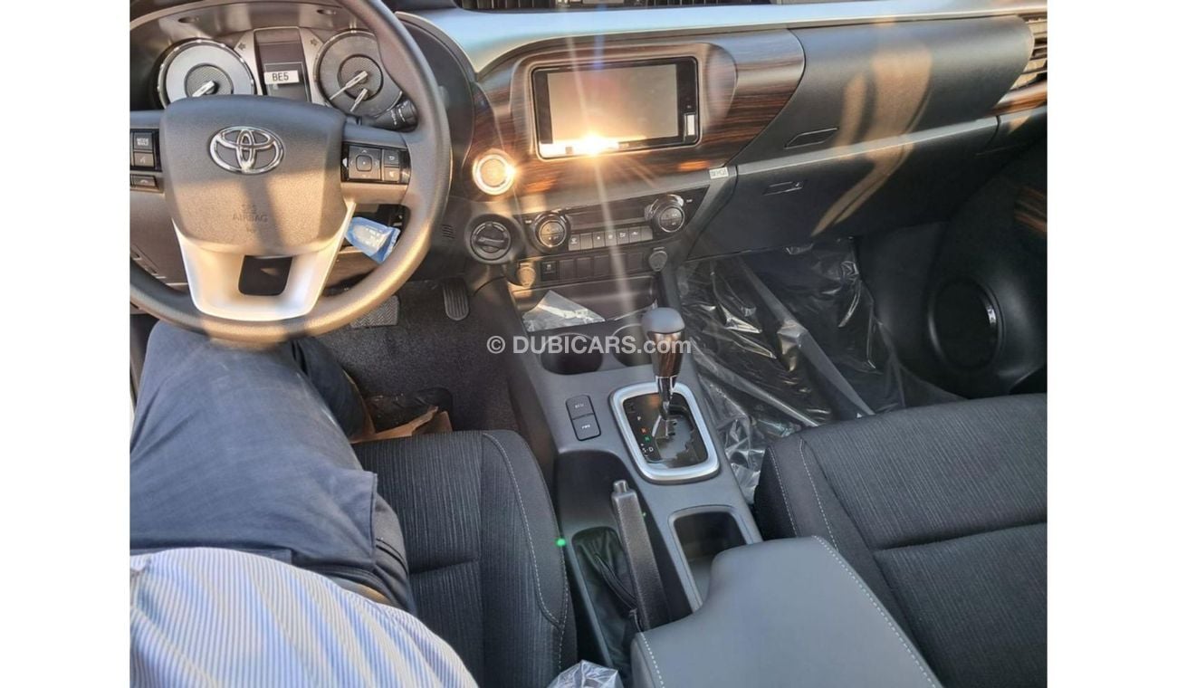 تويوتا هيلوكس HILUX DC 2.7L PETROL AT