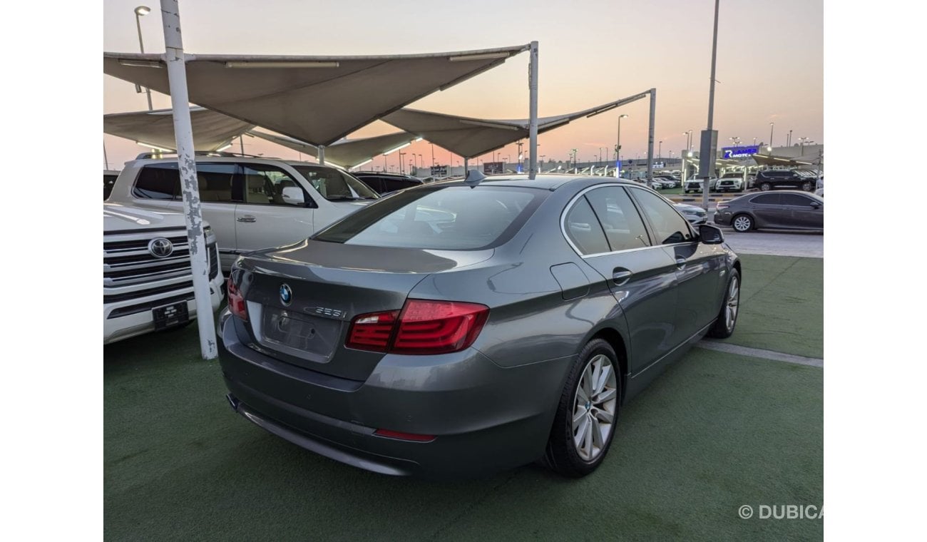 بي أم دبليو 523i BMW 523i 2012 Exclusive 2.5L - Automatic . Gasoline . Rear Wheel Drive . clean car without accident