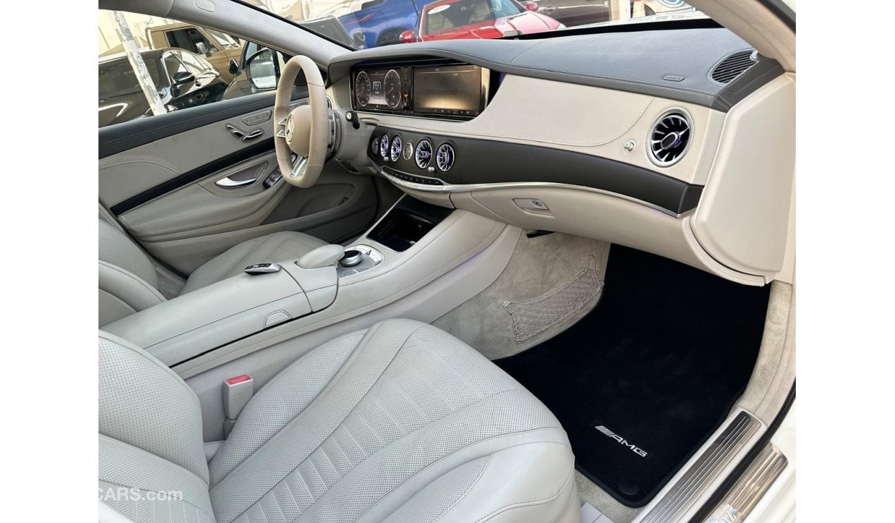 مرسيدس بنز S 500 AMG