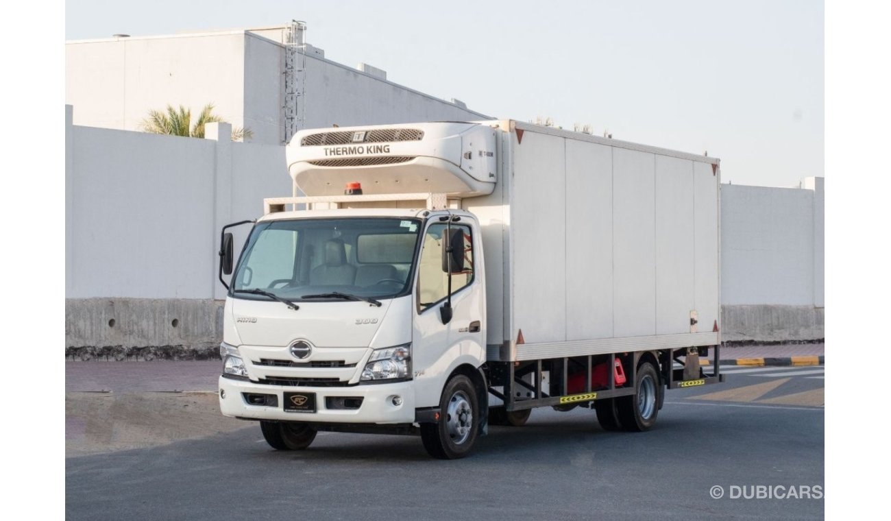 هينو 300 2023 | HINO 300 | FREEZER-THERMO KING T-600R | 16-FEET | GCC SPECS | P17849