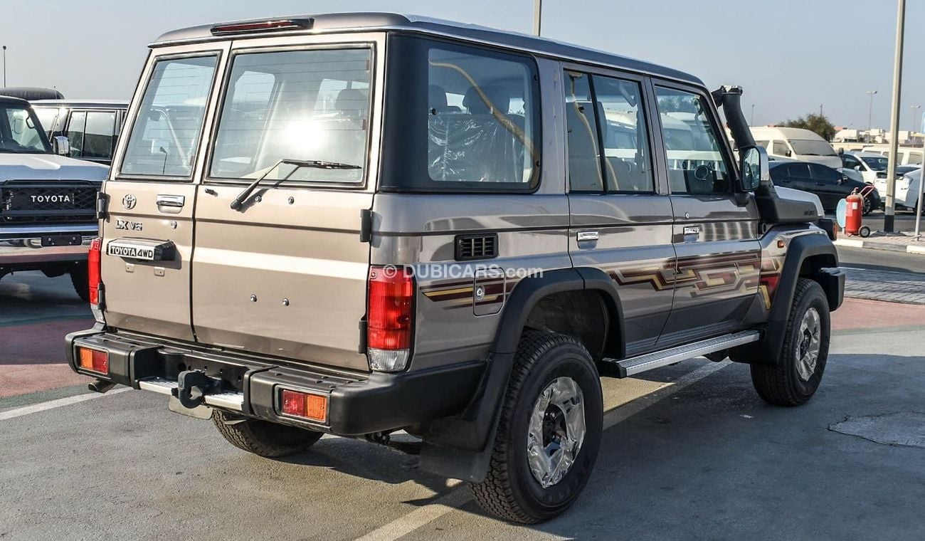 Toyota Land Cruiser Hard Top Toyota Landcruiser Hardtop LC76 4.0L M/T High Option, Many colors available stock, Black, White, bei