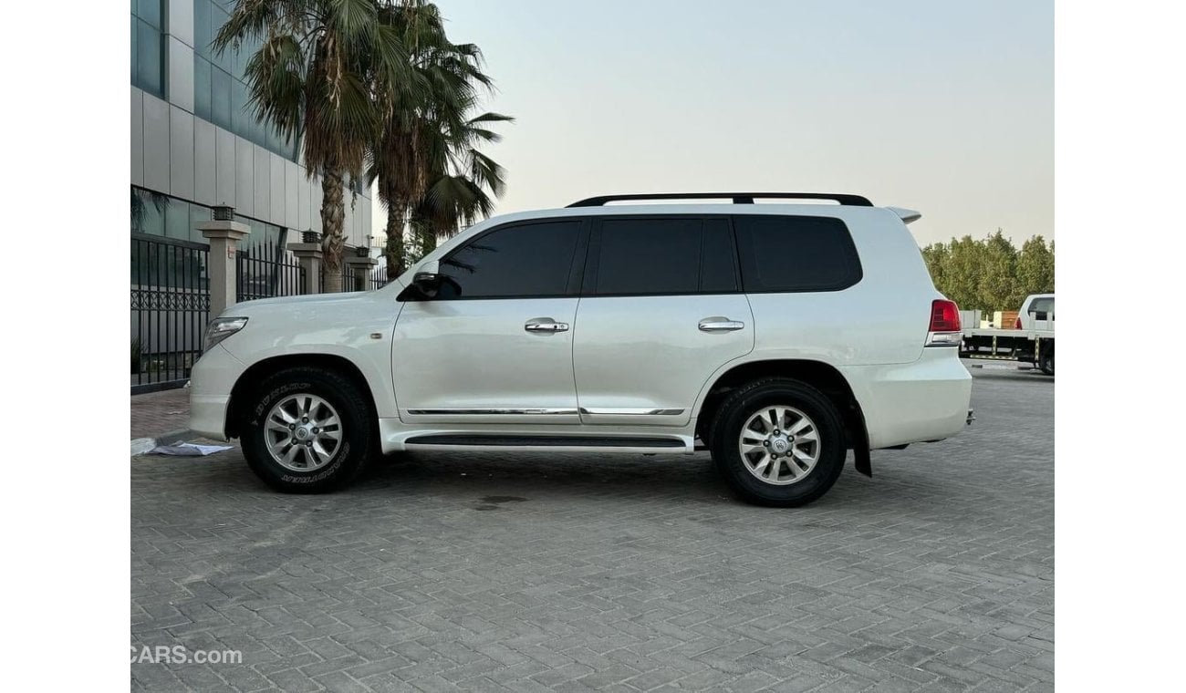 Toyota Land Cruiser تويوتا لاندكروزر GXR V6 خليجي 2009