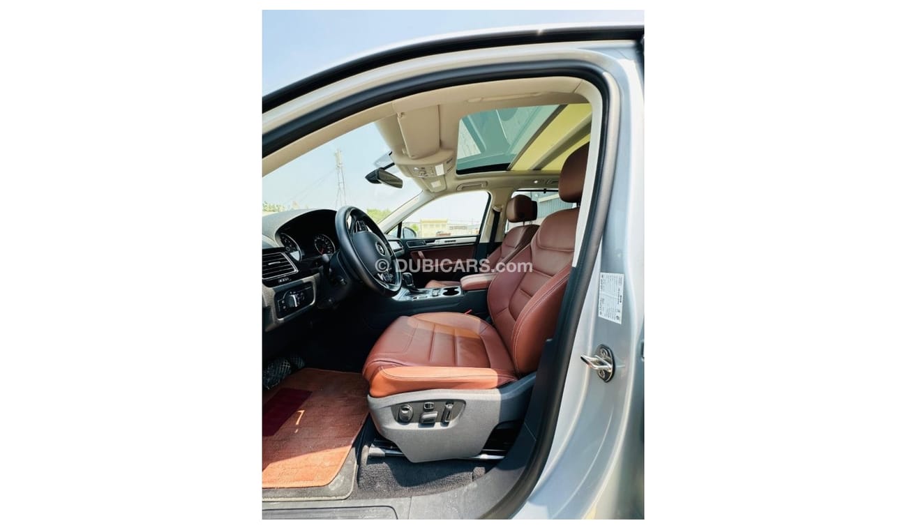 فولكس واجن طوارق هايلاين بلس AED 1,585 PM AVAILABLE | FSH | LOW MILEAGE | VOLKSWAGEN TOUAREG 2018 R-LINE | V6