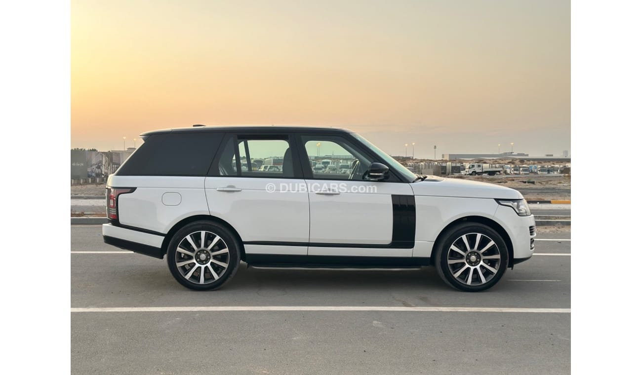 Land Rover Range Rover MODEL 2014 GCC CAR PERFECT CONDITION FULL OPTION PANORAMIC ROOF 2 keys