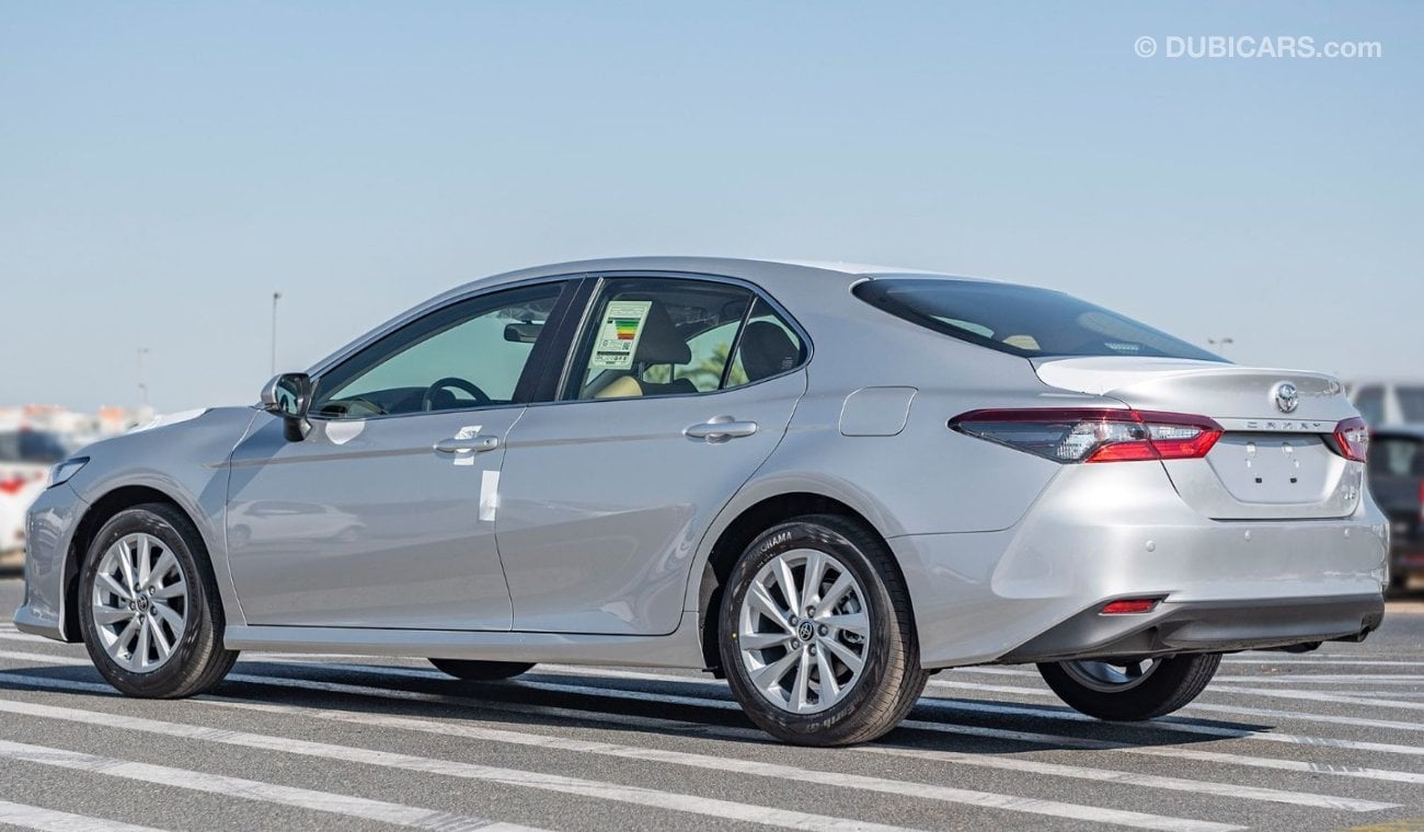 Toyota Camry LE 2.5P AT MY2024 – SILVER