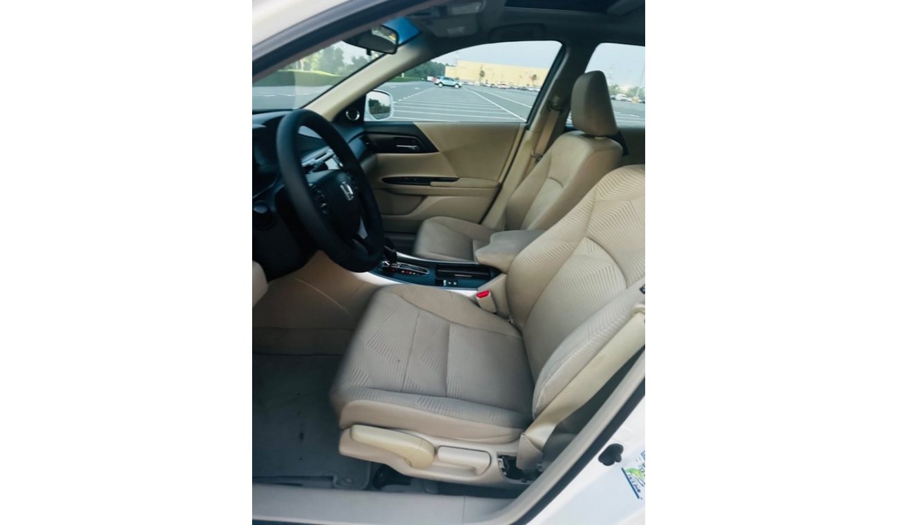 Honda Accord Sport MODEL 2016 GCC CAR PERFECT CONDITION INSIDE AND OUTSIDE FULL OPTION SUN ROOF  SCREEN FULL ELEC