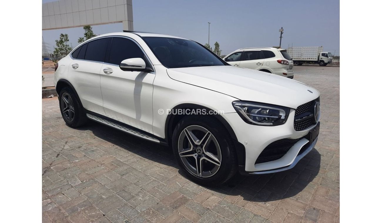 Mercedes-Benz GLC Coupe 200 Mercedes glc220d 2022 full option تتصدر للسعودية