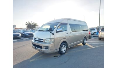 Toyota Hiace TOYOTA HIACE COMMUTER VAN RIGHT HAND DRIVE(PM01634)