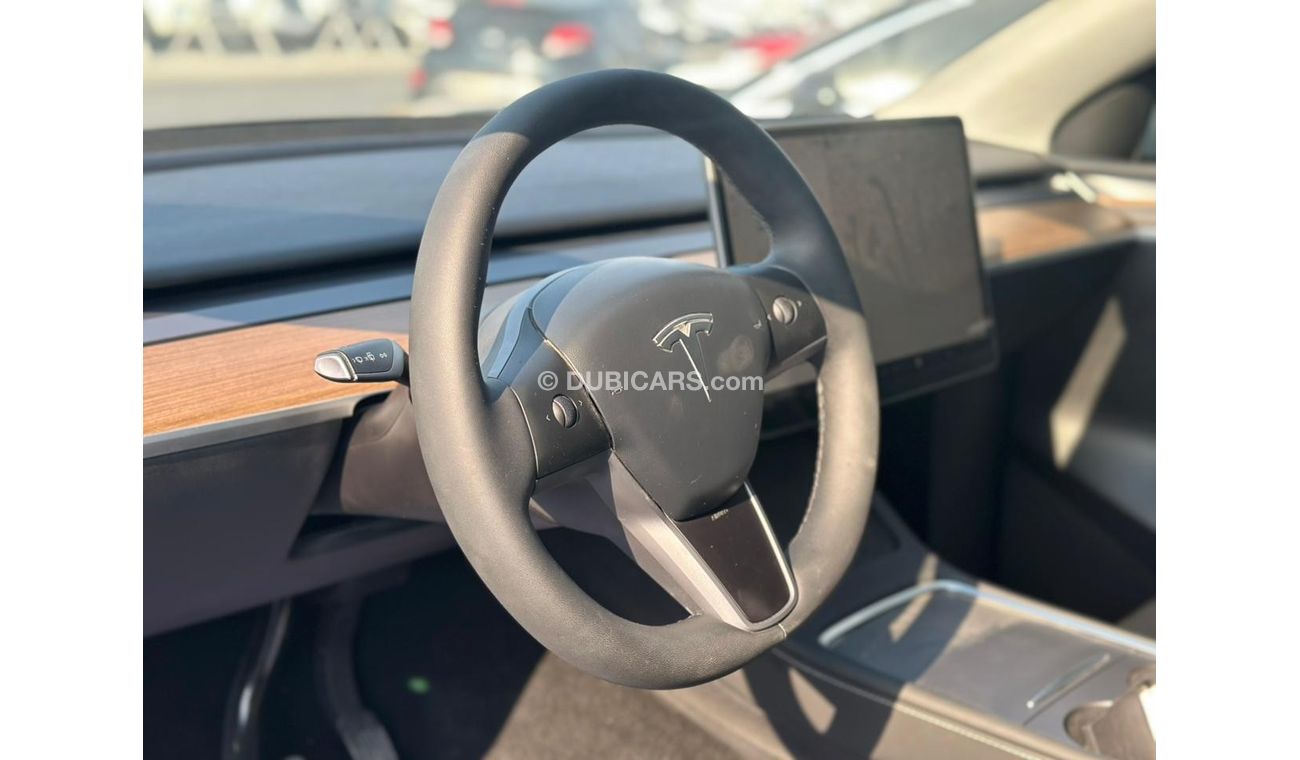 Tesla Model Y TESLA MODEL Y LONG RANGE 2024