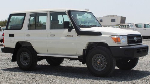 Toyota Land Cruiser Hard Top LAND CRUISER LC76 4.2L V6 DIESEL