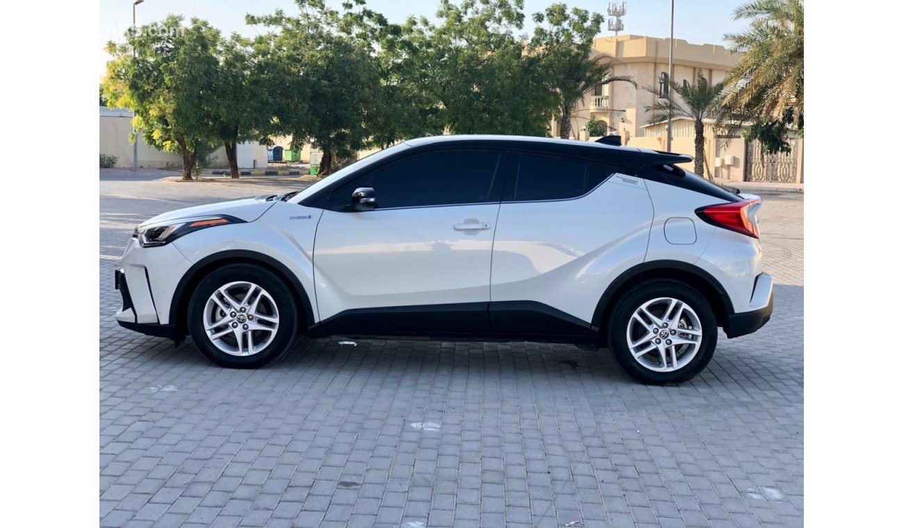 Toyota C-HR Toyota C-HR Hybrid 2021 (1.8L) GCC Specs Full Option