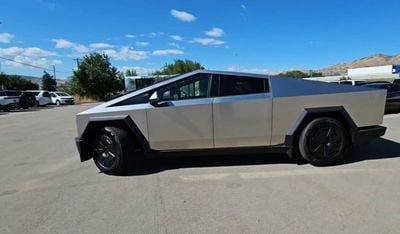 Tesla Cybertruck CYBER TRUCK