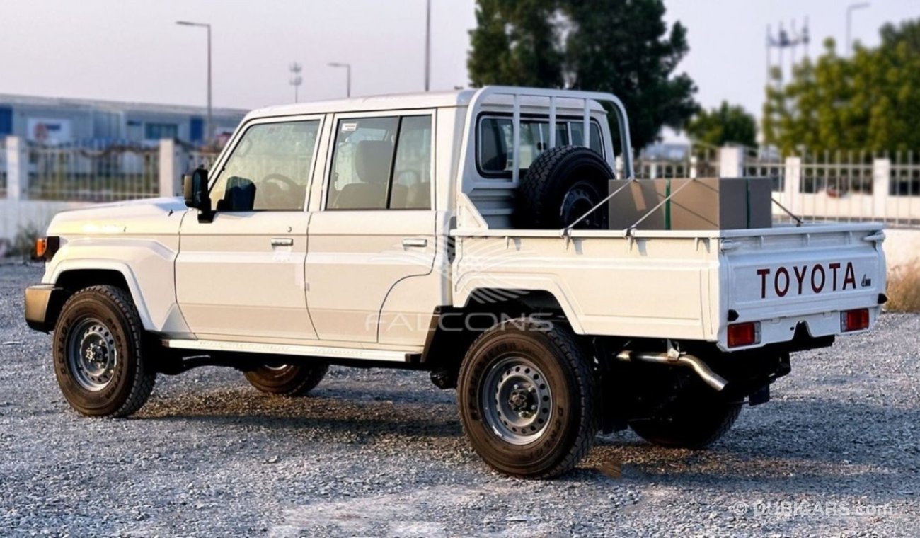 تويوتا لاند كروزر بيك آب 79 DOUBLE CABIN PICKUP 4.2L V6 6-SEATER MT