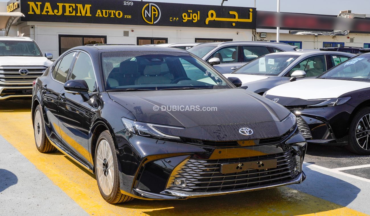 تويوتا كامري Limited 2.5 L Hybrid