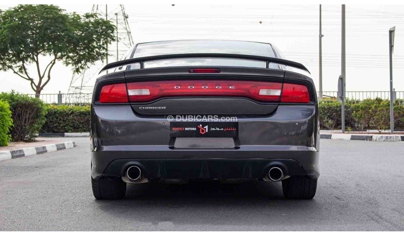 Dodge Charger SRT8 392