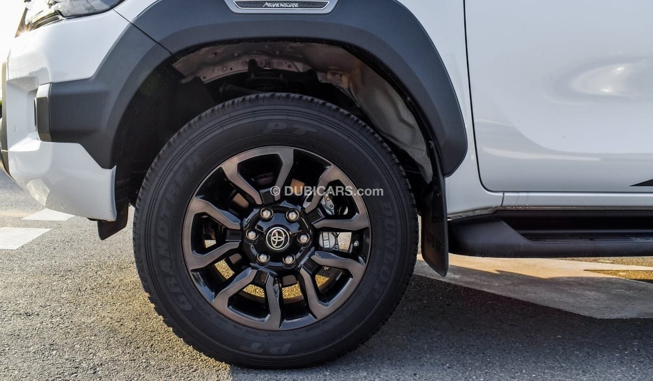 Toyota Hilux ADVENTURE SR5 2.8L M/T