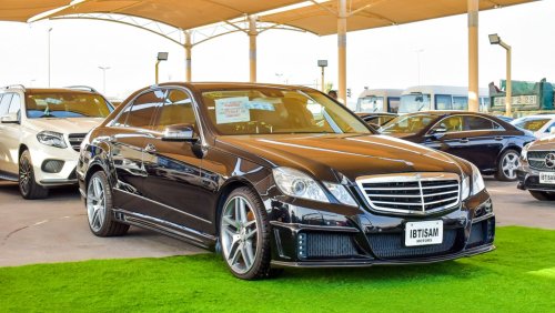 مرسيدس بنز E 350 AMG Bodykit E550 Badge