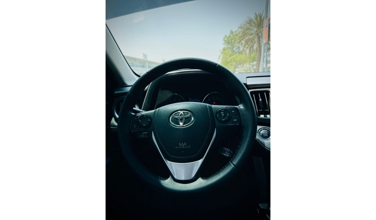 Toyota RAV4 AED 1,120 PM | TOYOTA RAV4 | 2.5L V4 | VX | 2017 | GCC | 0% DP