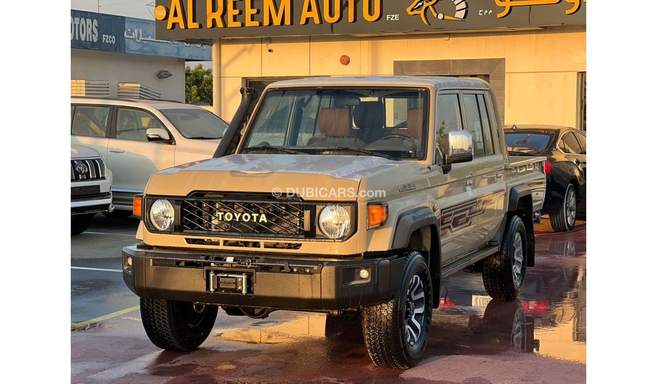 Toyota Land Cruiser Pick Up 4.0L Double Cab TOYOTA LAND CRUISER (70 SERIES) (GRI79) 4.0L Pick-up 4WD 4 Doors