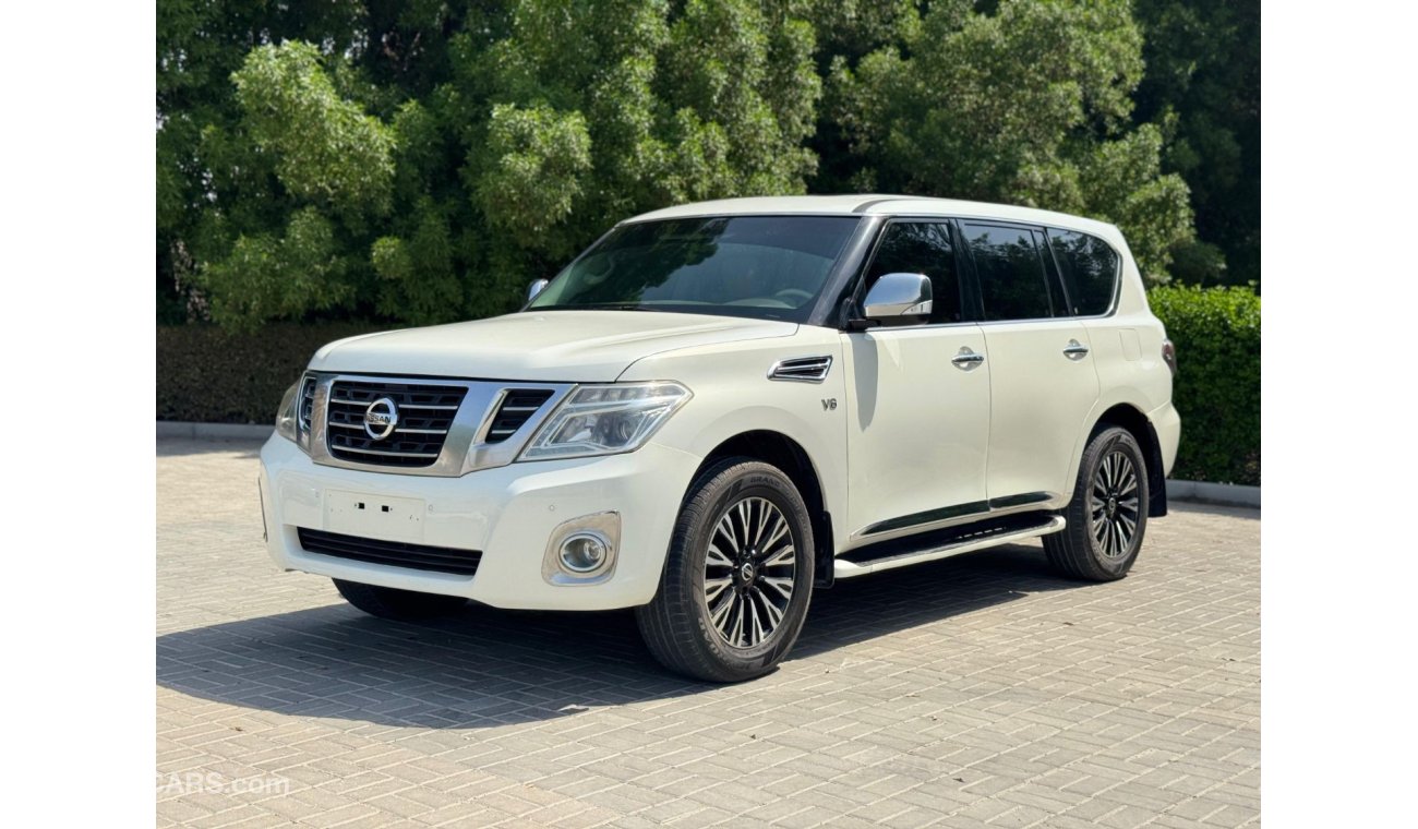 Nissan Patrol Nissan patrol 2010 V8 big engine Gcc Full options