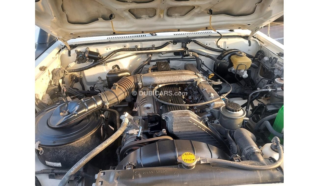 تويوتا لاند كروزر هارد توب 78 HARDTOP 4.2L DIESEL MANUAL TRANSMISSION