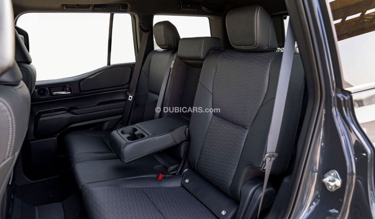 تويوتا برادو TOYOTA PRADO 250 WX+ LUXURY 2.8D AT MY2024 – GREY