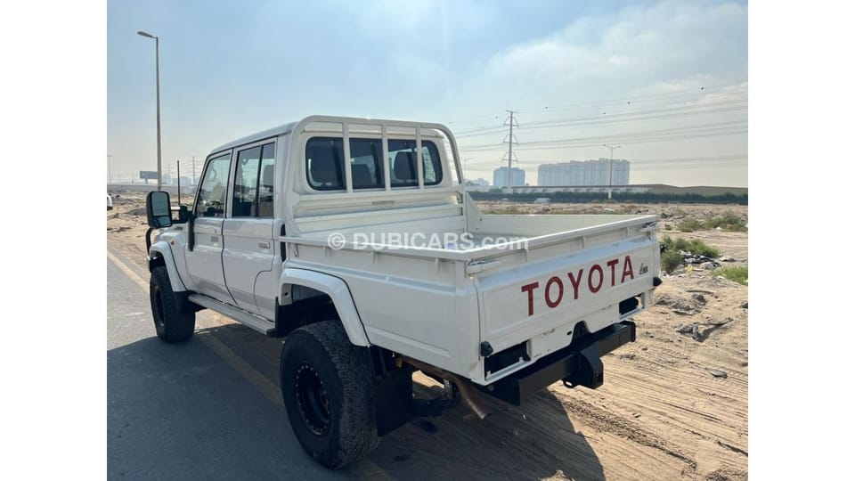 Used Toyota Land Cruiser Pickup 2020 for sale in Dubai - 701271