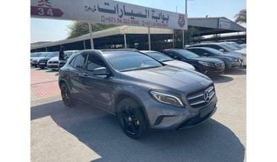 Mercedes-Benz GLA 250 Std 2.0L (211 HP)