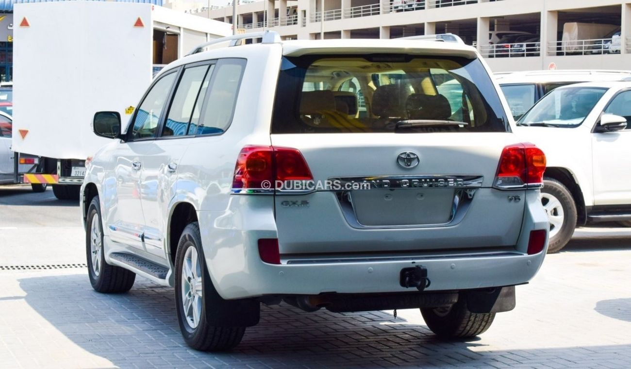 Toyota Land Cruiser GXR V6