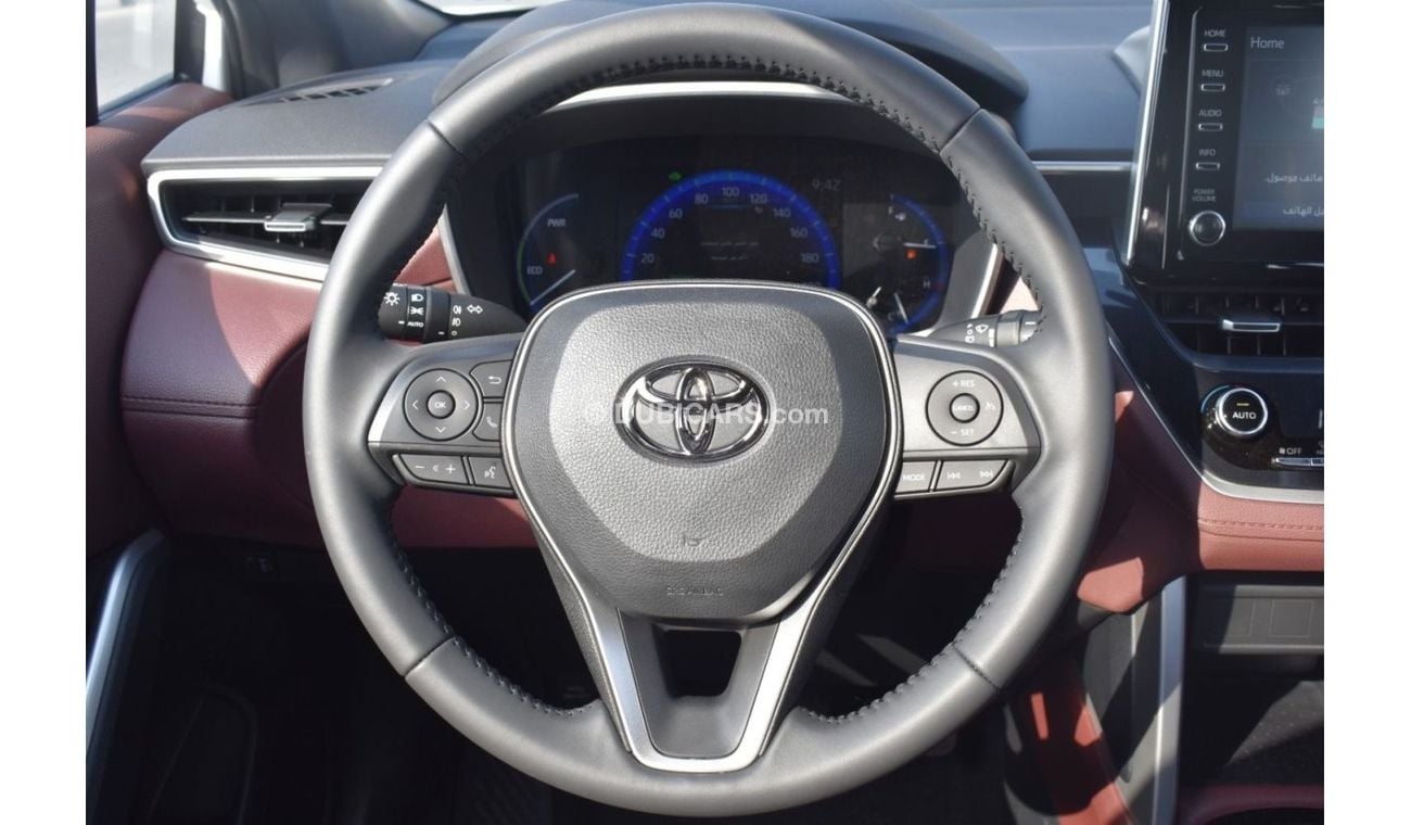 تويوتا كورولا كروس TOYOTA COROLLA CROSS 1.8L HYBRID FULL OPTION WITH SUNROOF 2024 MODEL